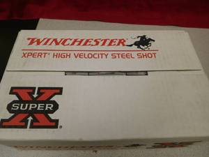 lot 9 image: Winchester 12 Gauge Expert High Velocity Steel