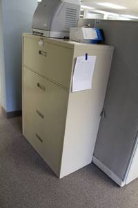 lot 130 image: Metal Lateral File Cabinet 4-Drawer with Keys
