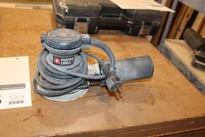 lot 236 image: Porter-Cable Random Orbit Palm Sander 382