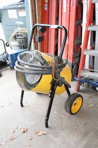 lot 217 image: Fostoria Industries, Inc. Industrial Heatwave Movable Heater