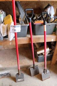 lot 238 image: Lot of (3) Roofing Shovels