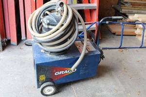 lot 218 image: Graco Series 200 Paint Sprayer