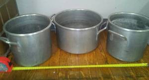 lot 23 image: Heavy Duty Aluminum Stock Pots