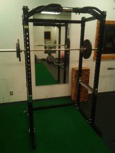 lot 47 image: Weightlifting POWERTEC Workout station, workbench.