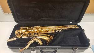 lot 129 image: Yamaha Tenor Sax