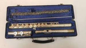 lot 283 image: Selmar Flute