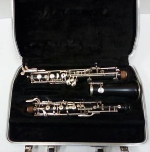 lot 193 image: Signet Oboe