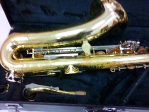 lot 242 image: Yamaha Tenor Sax