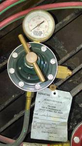 lot 147 image: Brazing Torch - w metal rolling cart