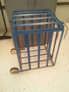 lot 754 image: Rolling Ball Storage Crate lockable. Loc class rm 101
