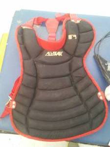 lot 756 image: Baseball Catchers masks, helmet, chest protector Derek Jeter - Hit away  bag. Loc class rm 101