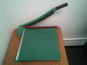 lot 778 image: Vintage Heavy duty paper cutter, spring loaded, 16 X 16 base, Matin Yale. Co. Loc Admin 110