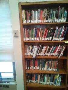 lot 606 image: 5 Shelves of Library Books  BOOKS  ONLY  (HOP-VIC) And more  See Pics, Loc Rm 111 Lbry  