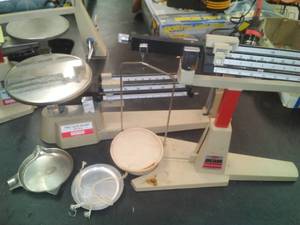 lot 552 image: Ohaus Scales (2) Sci Rm 99