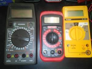 lot 649 image: Misc. Slides New and Specimen with Digital Multimeter. Craftsman multimeter Model A2141. Sci Rm 99