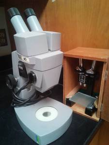 lot 673 image: Microscopes (2) American Optical and Fisher. Sci Office Rm 99