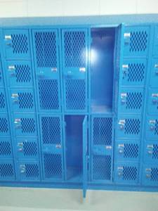 lot 689 image: Gym Lockers 37  554, 82 x 60 x 13. Loc Boys Locker Rm 116