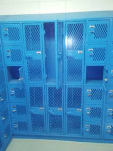 lot 690 image: Gym Lockers 19  36, 82 x 60 x 13 Loc Boys Locker Rm 116