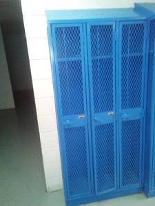 lot 555 image: Gym Lockers 91  93, 82 x 36. 95 x 13. Loc Boys Locker Rm 116