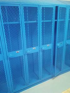 lot 559 image: Gym Lockers 106  109, 83 x 60 x 17. Loc Boys Locker Rm 116