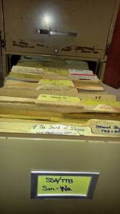 lot 393 image: 4 Drawer File Cabinet with contents