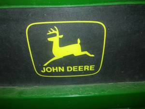 lot 1 image: John Deere Gator 4 x 2