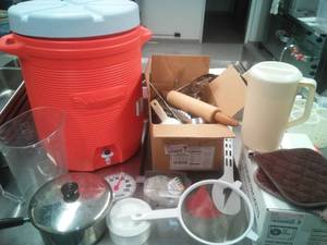lot 302 image: Kitchen Utensils and more