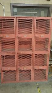lot 201 image: Metal 6 door Locker