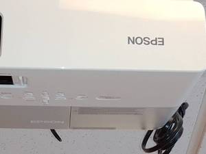 lot 419 image: Epson Powerlite 83 projector working condition. with remote