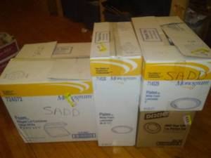 lot 702 image: Commercial Restaurant disposable Styrofoam Serving plates and more. Loc 3-Prop Rm