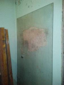 lot 722 image: Plexiglass Sheet 916 in. thick, 97 x 49 in., screw holes on edge. Loc 3-Prop Rm