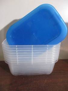 lot 112 image: Plastic Bins