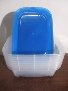 lot 115 image: Plastic Bins