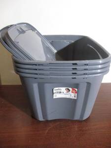 lot 118 image: Storage Bins