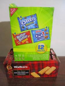 lot 27 image: Snack Cookies