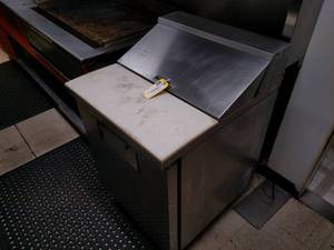 lot 5 image: Superior  True Model TSSU-27-8 Sta...