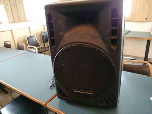 lot 39 image: American Audio PX1 15P Speaker...