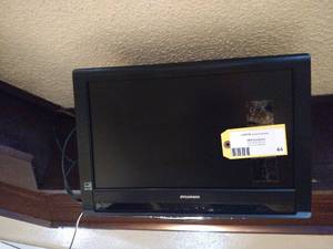 lot 44 image: Sylvania 18 Flatscreen TV...
