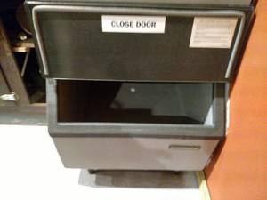lot 13 image: Scotsman Ice Machine with Hopper, A...