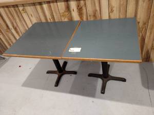 lot 67 image: (2) Tables, 30x30...