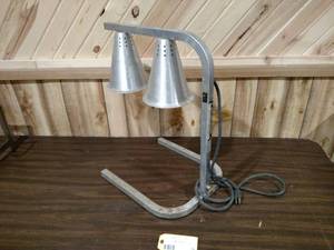 lot 76 image: Carlisle 500 Watt Food Warmer, 115 ...