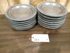 lot 83 image: 9 Dinner Plates...