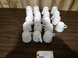 lot 88 image: Asstd Cups...