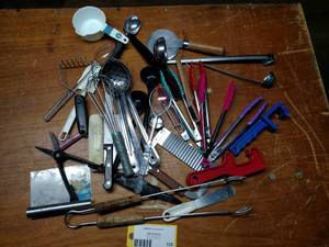 lot 128 image: Asstd Utensils...