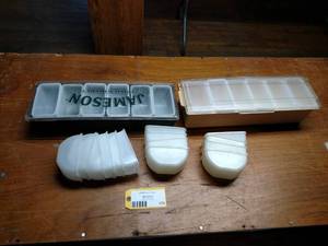 lot 170 image: (2) Bar Garnish trays...