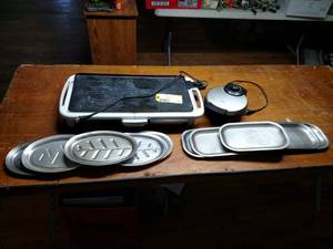 lot 183 image: Griddle, Waffle Iron, & Serving Pla...