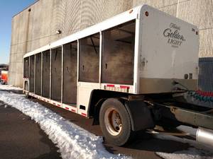 lot 8 image: 1992 Triple B 33 16 Bay Aluminum B...