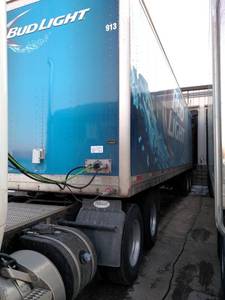 lot 7 image: 2006 Trailmobile 35 Van Trailer, L...