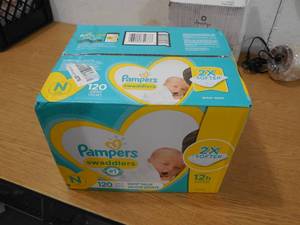 lot 21 image: Diapers Newborn  Size 0 (