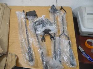 lot 75 image: 5 PIECE FIRE PLACE TOOL SET